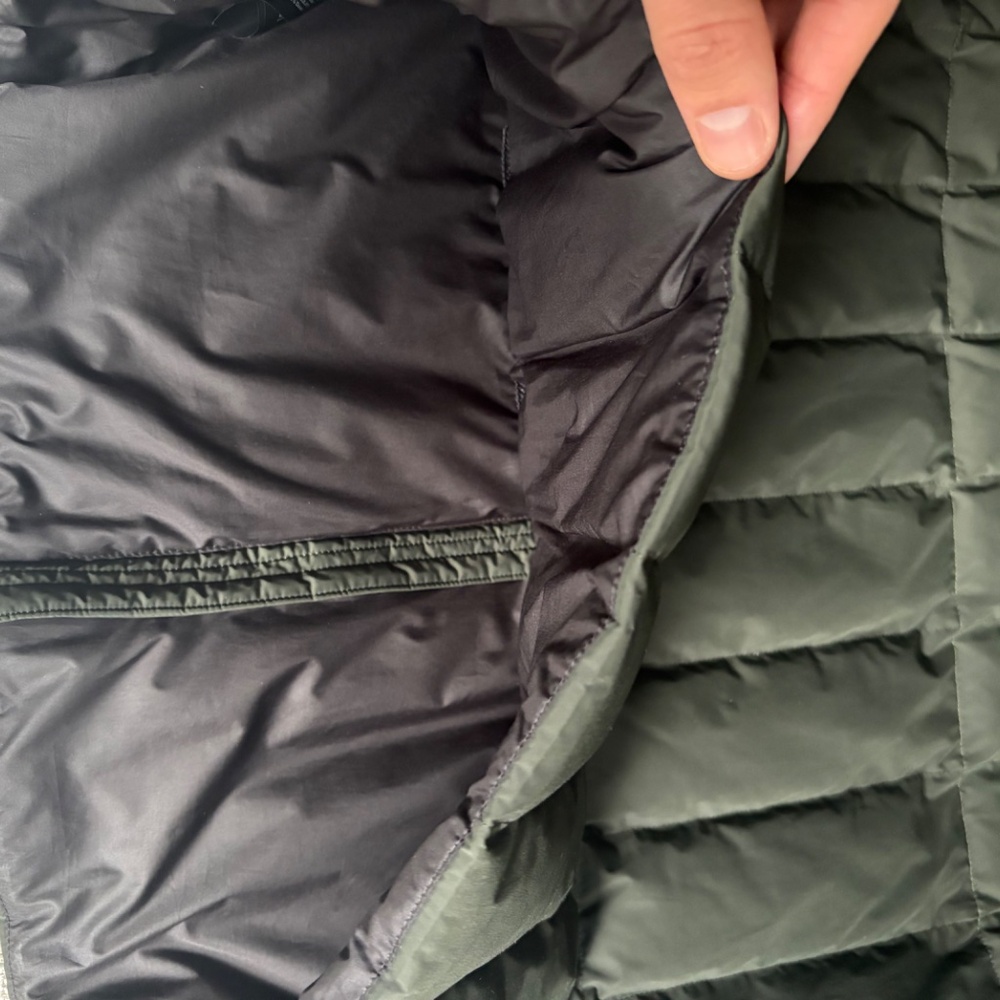 Theory Green Down Puffer Jacket - Picture 9 of 10